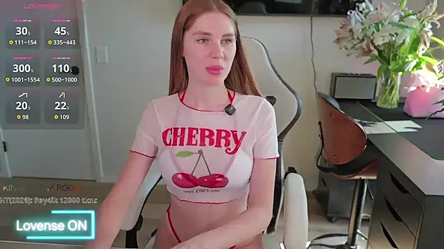 Snapshot of Vesnyshka_ chatting on July 27, 11:45 pm Vesnyshka online show from July 27, 11:45 pm