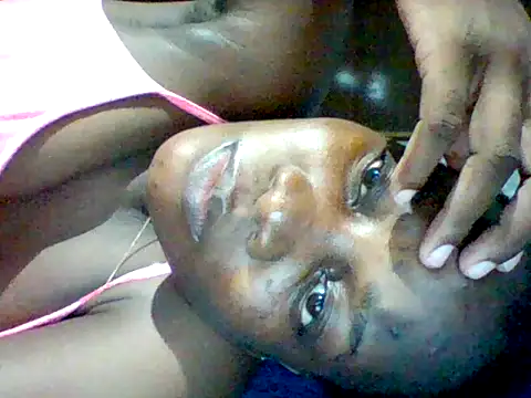 Snapshot of zainaxxxxx chatting on May 31, 6:09 pm zainaxxxxx online show from May 31, 6:09 pm