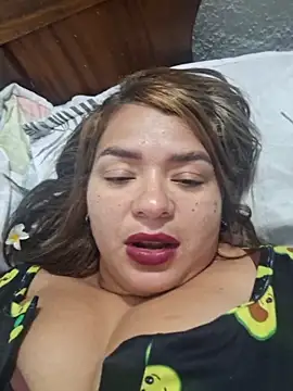 Snapshot of leonorq chatting on June 1, 4:41 pm leonorq online show from June 1, 4:41 pm