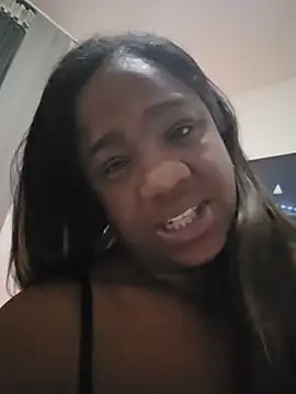 Snapshot of sweetebonny85 chatting on May 27, 7:44 pm sweetebonny85 online show from May 27, 7:44 pm