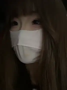 Snapshot of kkkkiiii-42 chatting on June 23, 10:13 am kkkkiiii-42 online show from June 23, 10:13 am
