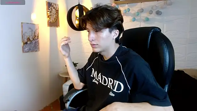 Snapshot of Marcoviolet chatting on June 15, 8:22 pm Marcoviolet online show from June 15, 8:22 pm