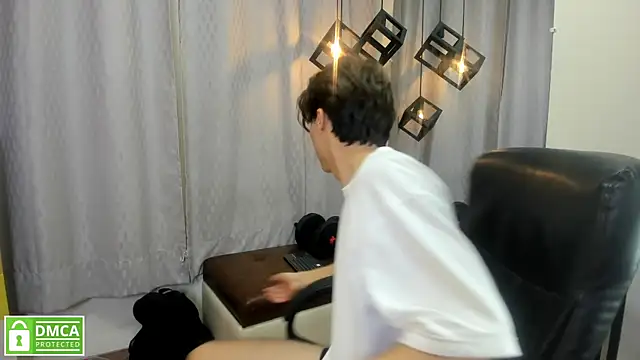 Snapshot of Marcoviolet chatting on July 14, 8:14 pm Marcoviolet online show from July 14, 8:14 pm