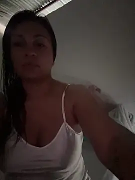 Snapshot of kloee_kann chatting on May 30, 7:00 pm kloee kann online show from May 30, 7:00 pm