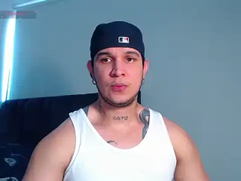 Snapshot of jacob_lautnerr chatting on July 15, 9:53 pm jacob lautnerr online show from July 15, 9:53 pm