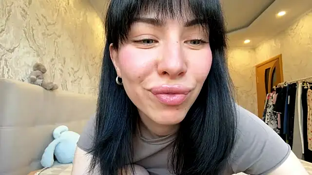 Snapshot of ZettaGawron chatting on June 1, 2:30 pm ZettaGawron online show from June 1, 2:30 pm
