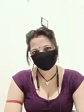Snapshot of Karishma_bhabi3 chatting on July 10, 9:06 pm Karishma bhabi3 online show from July 10, 9:06 pm