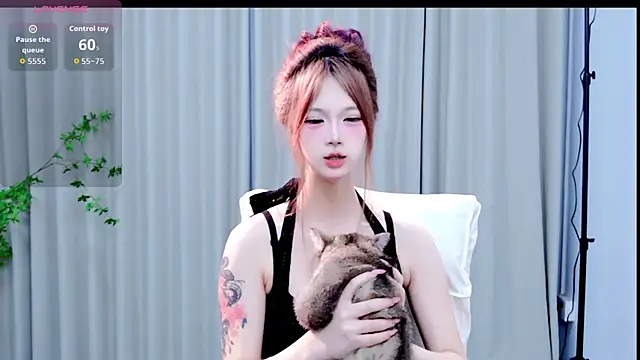 Snapshot of qing-gugu chatting on June 23, 7:50 am qing-gugu online show from June 23, 7:50 am