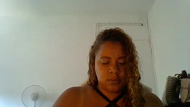 Snapshot of DOMINATRICESANDRA chatting on July 7, 7:23 am DOMINATRICESANDRA online show from July 7, 7:23 am