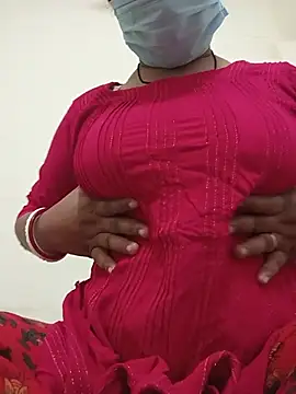 Snapshot of arya_sweety chatting on May 30, 5:04 am arya sweety online show from May 30, 5:04 am