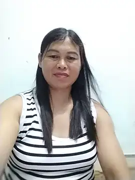 Snapshot of -Hatybi- chatting on May 30, 9:56 pm -Hatybi- online show from May 30, 9:56 pm
