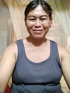 Snapshot of -Hatybi- chatting on July 4, 6:52 am -Hatybi- online show from July 4, 6:52 am