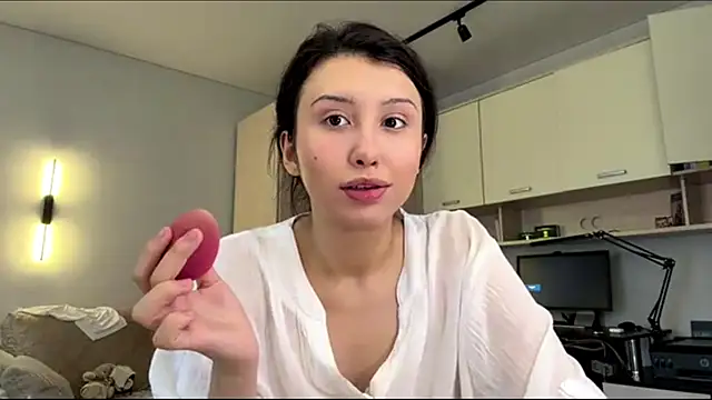 Snapshot of Alicekitty67 chatting on July 20, 7:11 am Alicekitty67 online show from July 20, 7:11 am
