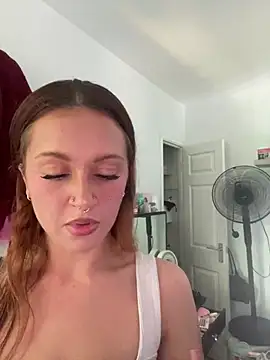 Snapshot of PoisonIvy_x chatting on July 3, 3:51 pm PoisonIvy x online show from July 3, 3:51 pm