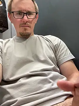 Hardpaul85 online show from July 17, 2:13 pm