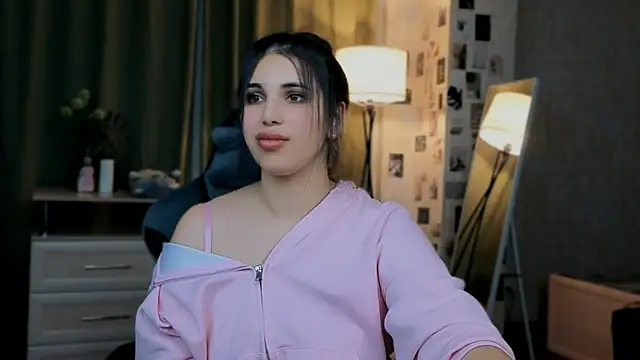 Snapshot of lipsyjanee chatting on May 31, 6:53 pm lipsyjanee online show from May 31, 6:53 pm