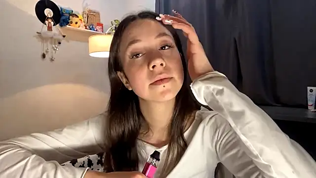 Snapshot of IraidaBatz chatting on June 1, 5:25 pm IraidaBatz online show from June 1, 5:25 pm