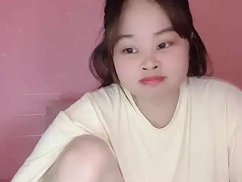 Nhungnhung679 online show from June 15, 5:04 pm