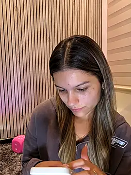 Snapshot of emilyvex chatting on July 20, 10:39 am emilyvex online show from July 20, 10:39 am