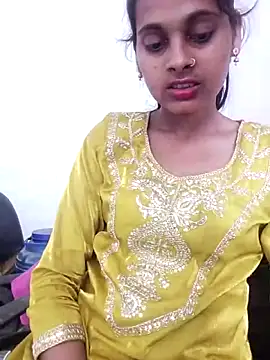 Snapshot of sexy_kajal9 chatting on June 6, 4:17 am sexy kajal9 online show from June 6, 4:17 am