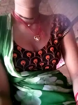 Snapshot of Cut_means47 chatting on July 13, 12:46 am Cut means47 online show from July 13, 12:46 am