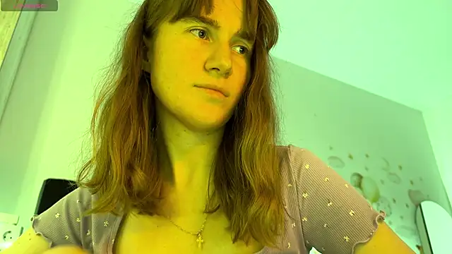 Snapshot of agniia257 chatting on June 16, 8:44 pm agniia257 online show from June 16, 8:44 pm