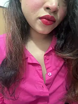 Snapshot of Yours_riya11 chatting on June 21, 5:15 pm Yours riya11 online show from June 21, 5:15 pm
