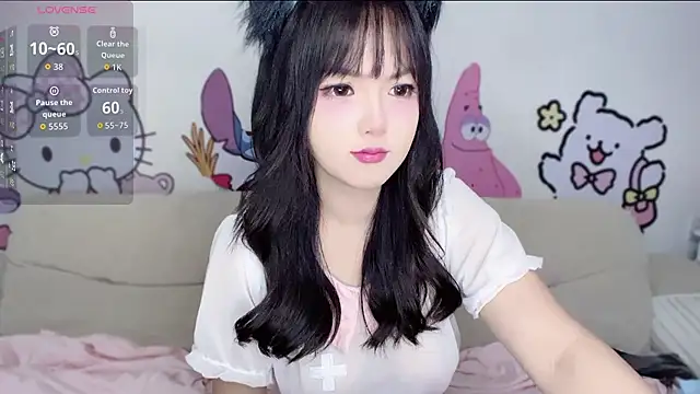 Lulu0one8 online show from July 7, 1:48 pm