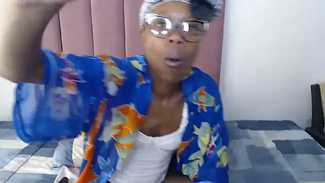 Snapshot of NELLY_2108 chatting on July 11, 1:03 pm NELLY 2108 online show from July 11, 1:03 pm