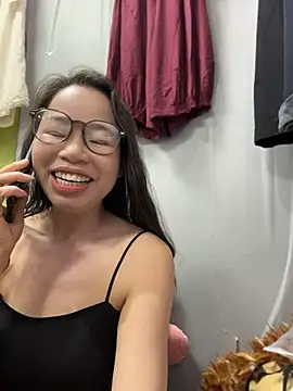 Snapshot of honghong_mother chatting on June 18, 9:14 am honghong mother online show from June 18, 9:14 am