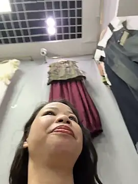 Snapshot of honghong_mother chatting on June 25, 5:12 am honghong mother online show from June 25, 5:12 am