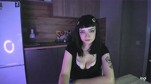 Snapshot of kiki_dreamie chatting on May 31, 6:09 pm kiki dreamie online show from May 31, 6:09 pm