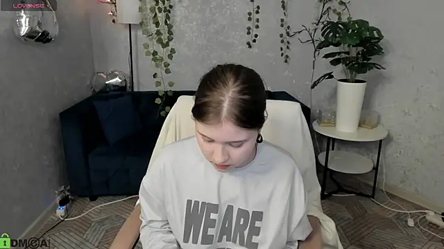 Snapshot of Kylie-Voss chatting on June 22, 11:29 am Kylie-Voss online show from June 22, 11:29 am