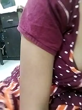 Snapshot of Hot-Sneha2 chatting on June 19, 5:45 am Hot-Sneha2 online show from June 19, 5:45 am