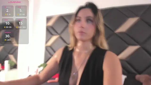 Snapshot of AdrianaHarlow chatting on July 22, 7:16 pm AdrianaHarlow online show from July 22, 7:16 pm