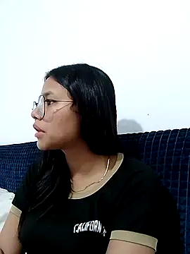 Sofielovee-01 online show from June 10, 1:21 pm