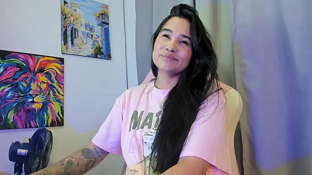 Snapshot of NattGray chatting on June 18, 7:19 am NattGray online show from June 18, 7:19 am