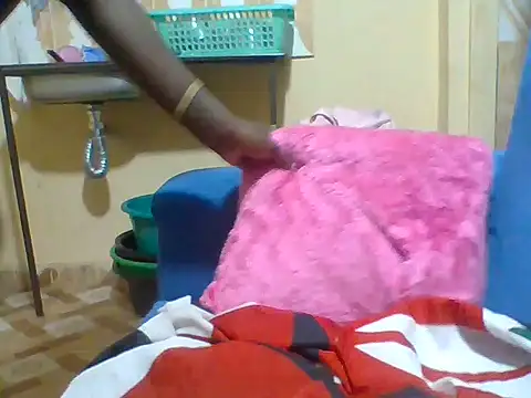 Snapshot of Skylark612 chatting on June 28, 12:16 am Skylark612 online show from June 28, 12:16 am