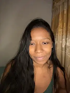 chell iivy online show from August 5, 4:15 am
