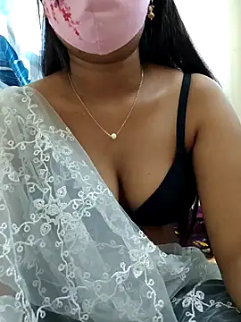 Snapshot of Tamildreamgurl chatting on July 9, 7:01 am Tamildreamgurl online show from July 9, 7:01 am
