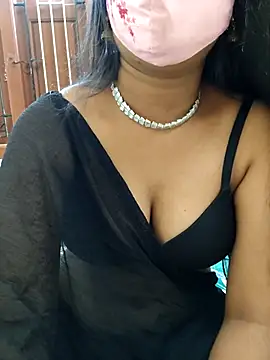 Snapshot of Tamildreamgurl chatting on July 24, 5:38 am Tamildreamgurl online show from July 24, 5:38 am