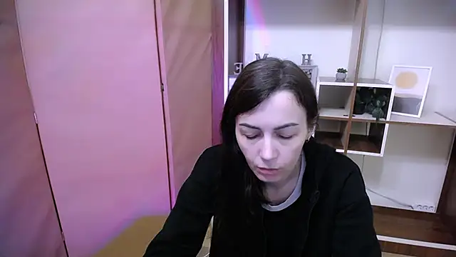 Snapshot of VainWe chatting on June 2, 4:20 pm VainWe online show from June 2, 4:20 pm