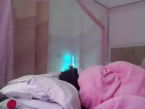 Xannaxx  online show from July 15, 3:12 am