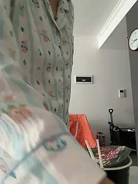 Snapshot of Xiao_Mao_meow chatting on June 18, 9:14 am Xiao Mao meow online show from June 18, 9:14 am