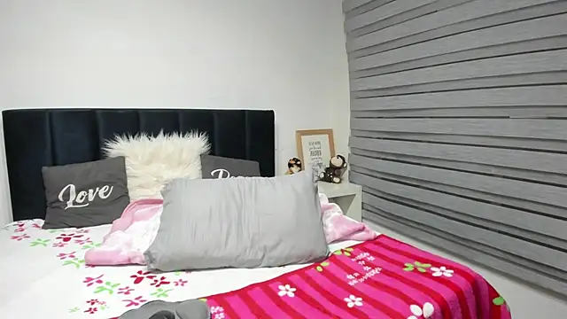 Snapshot of Bianca_seduction chatting on July 17, 2:18 am Bianca seduction online show from July 17, 2:18 am