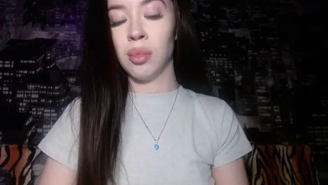 Snapshot of lu_dominationn chatting on June 5, 10:59 pm lu dominationn online show from June 5, 10:59 pm
