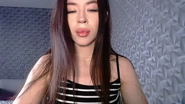 Snapshot of lu_dominationn chatting on June 29, 1:33 pm lu dominationn online show from June 29, 1:33 pm