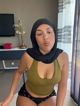 Snapshot of nadiabnssd chatting on June 12, 12:04 pm nadiabnssd online show from June 12, 12:04 pm