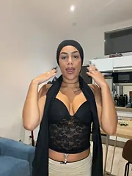 Snapshot of nadiabnssd chatting on July 28, 9:25 pm nadiabnssd online show from July 28, 9:25 pm
