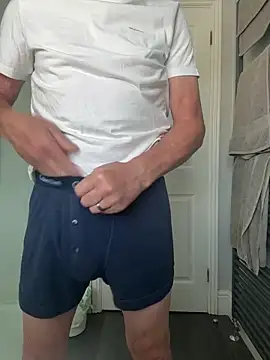 Erexsean66 online show from June 20, 12:30 pm